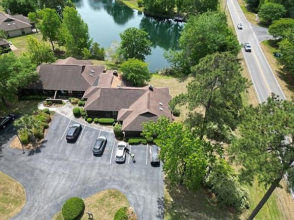 4th image of 30 Watersedge Dr Unit G-1