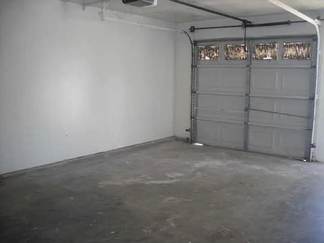 One car Garage