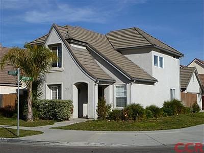 4th image of 2312 N Larryton Ave