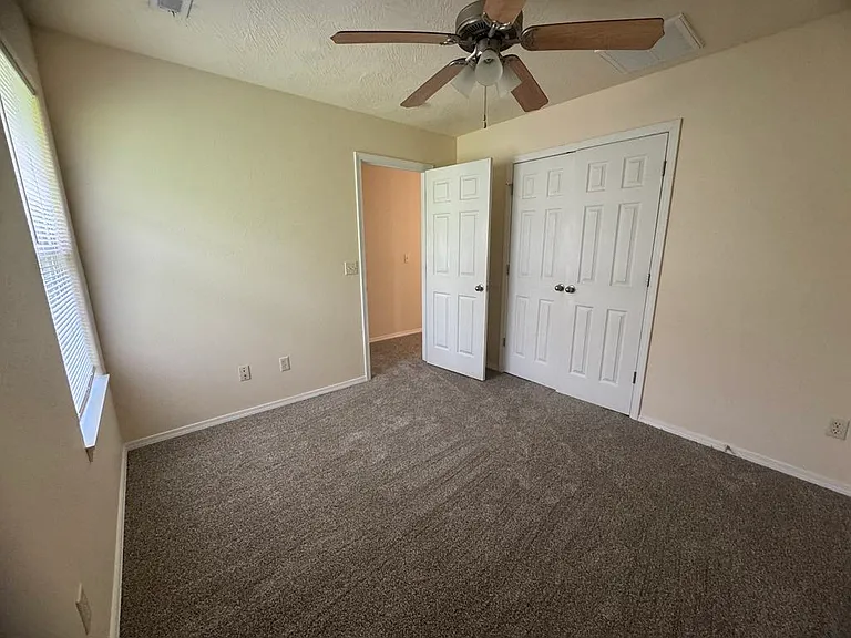 1103 N Missouri Dr — Photo 14