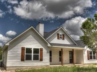 153 W P W Holmes, Leakey, TX 78873