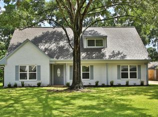 519 Rosewood Dr, Shenandoah, TX 77381