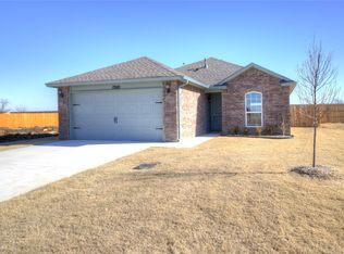 528 S 47th St, Broken Arrow, OK 74014