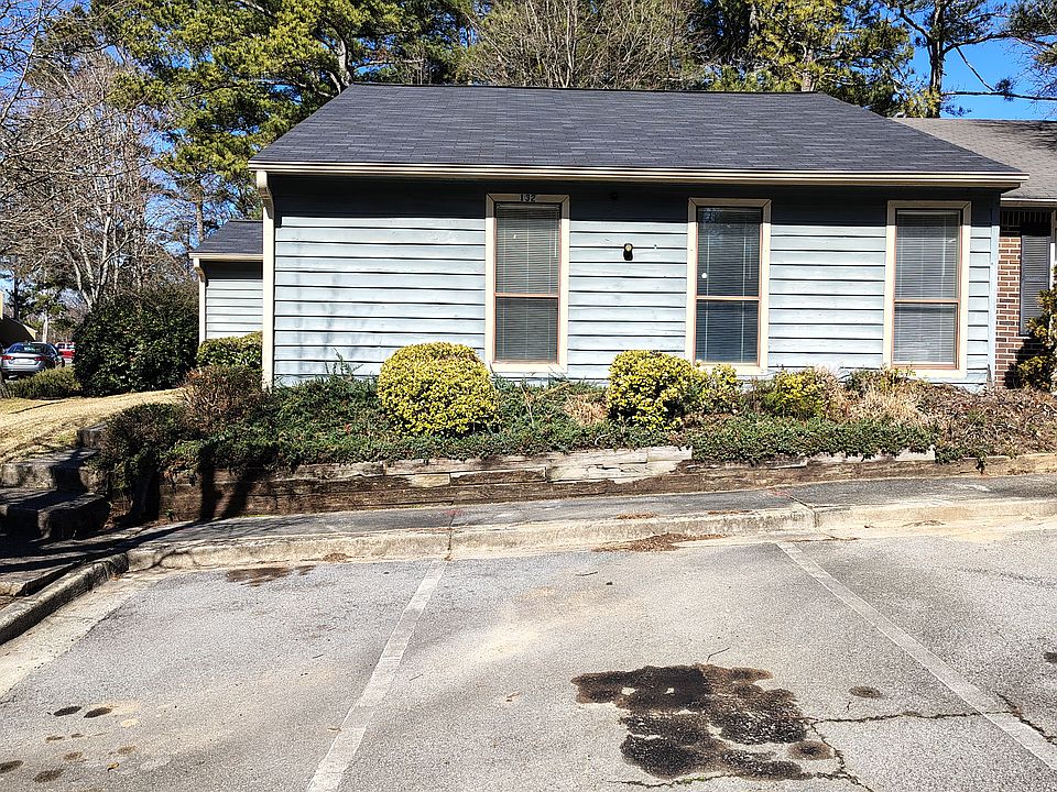 1st image of 132 Sandalwood Cir #132