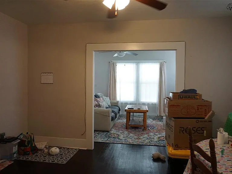 2130 Avenue J — Photo 9