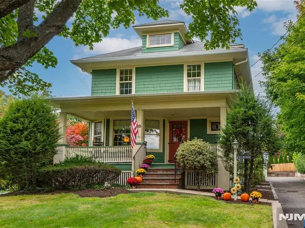 85 Highland Avenue, Midland Park, NJ 07432