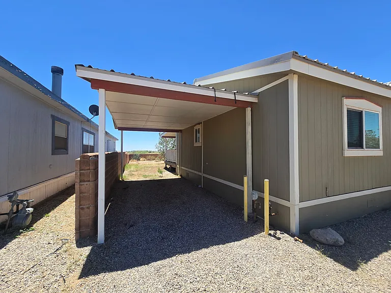 1433 Post Ave — Photo 43