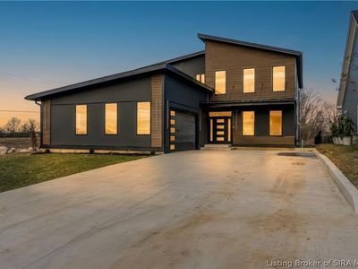 1020 Ridgeview Drive, Jeffersonville, IN, 47130