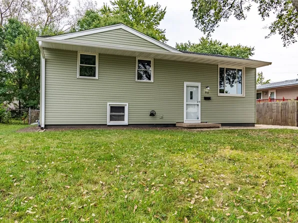 69 Meadowlark Dr, Decatur, IL 62526