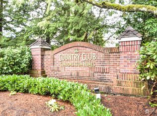 15433 Country Club Dr UNIT F203, Mill Creek, WA 98012