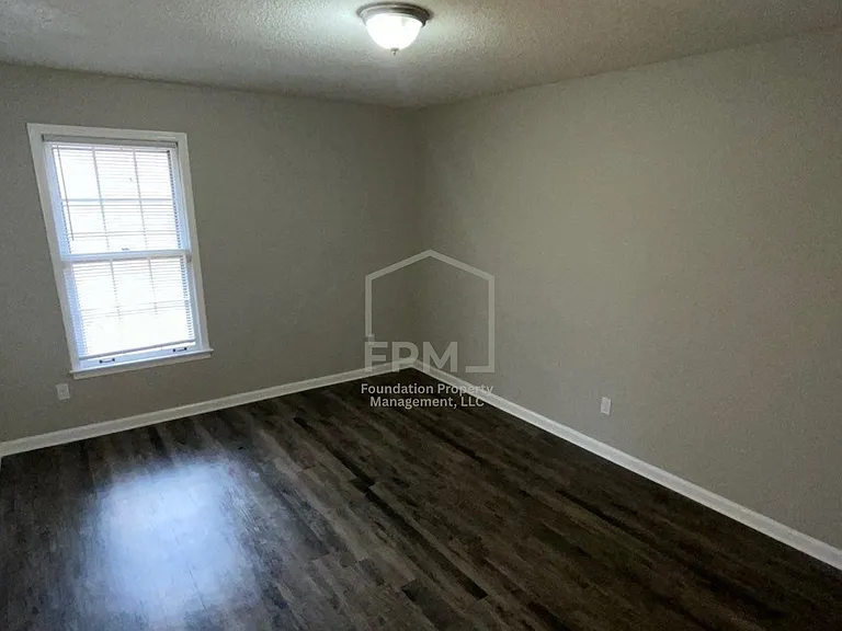 7089 Cobblestone Dr — Photo 10