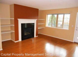 318 NE Roberts Ave APT 204, Gresham, OR 97030
