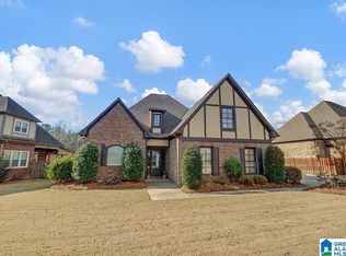 701 Linden St, Trussville, AL 35173