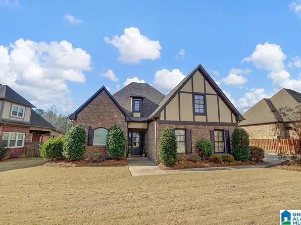 701 Linden St, Trussville, AL 35173