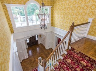 400 Indian Trail Dr, Franklin Lakes, NJ 07417