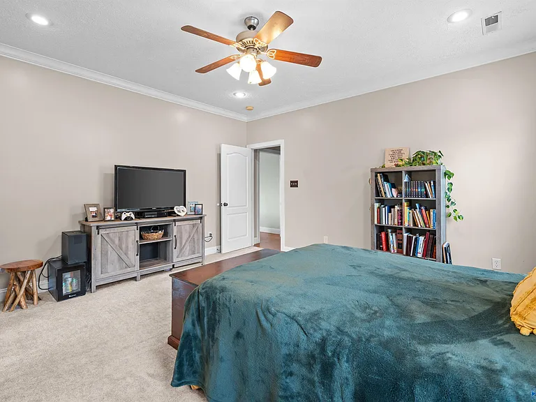 25850 Iron Gate Dr — Photo 30