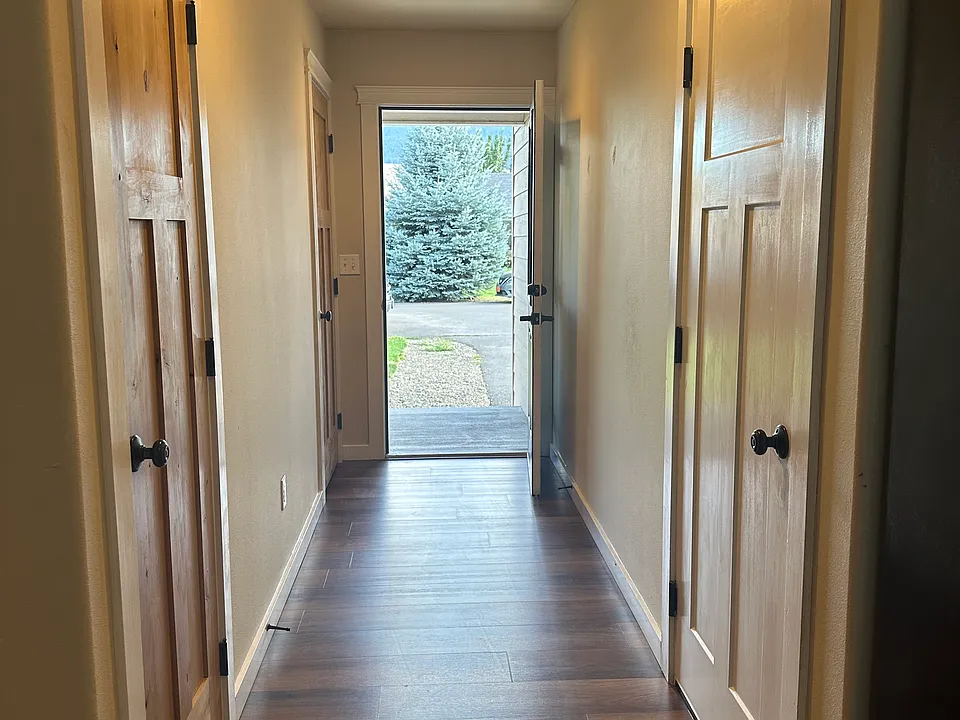 Entry way with garage entrance
