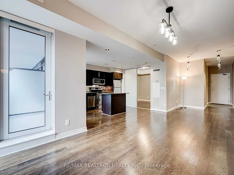 2885 Bayview Ave #223 — Photo 8