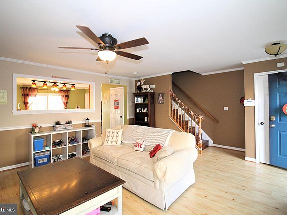 4th image of 558 Highland Towne Ln