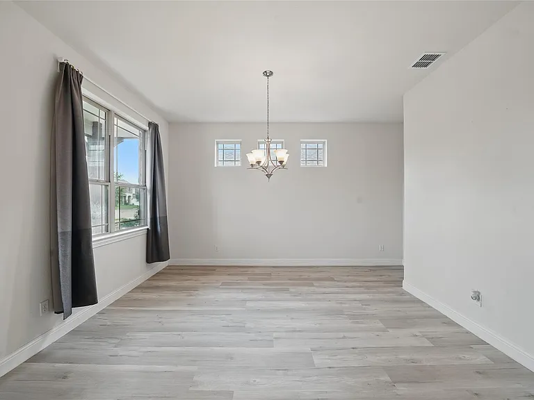 3902 Palmer Meadow Ct — Photo 6