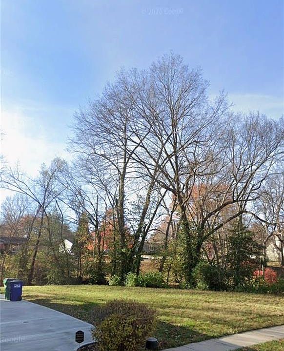 2nd image of 12-16 Wilson Rd