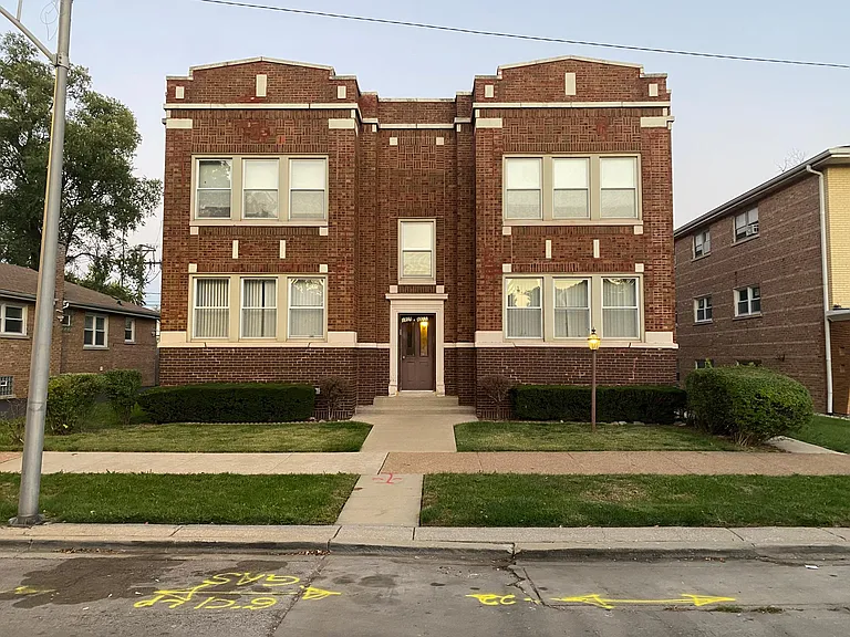8811 S Racine Ave #2 — Photo 1