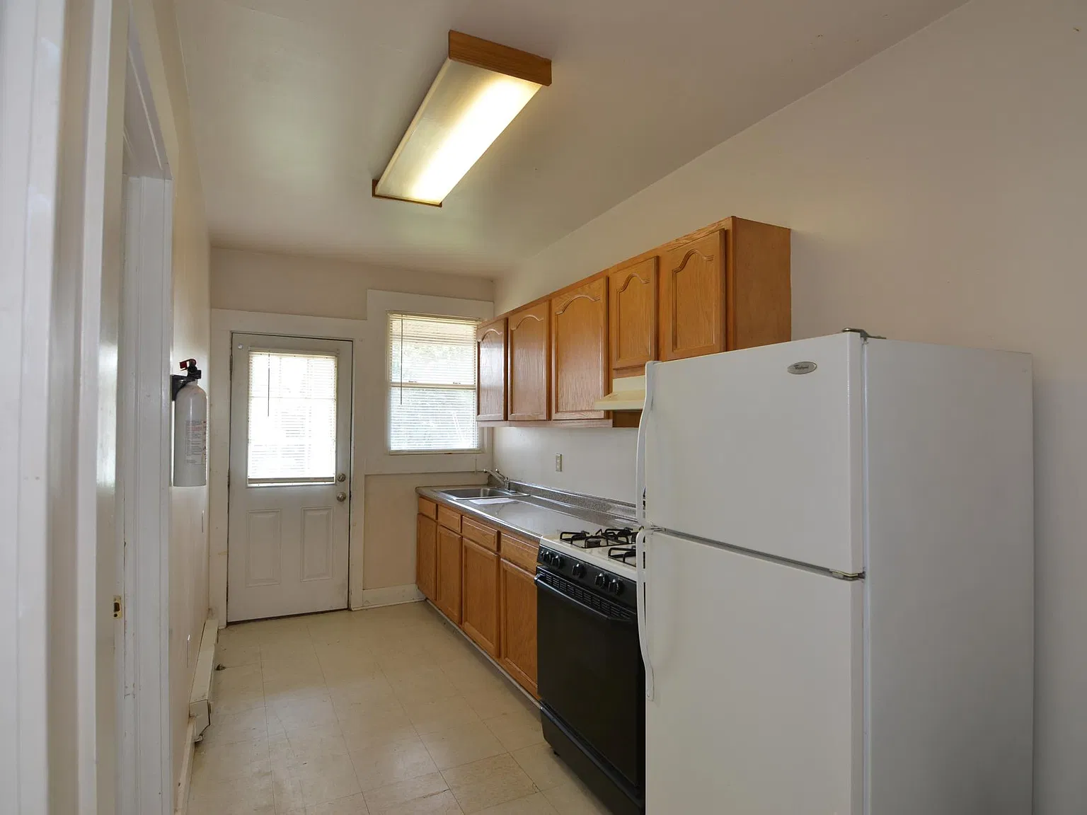 3 bed, 1111 sqft, $1,265 — Photo 3