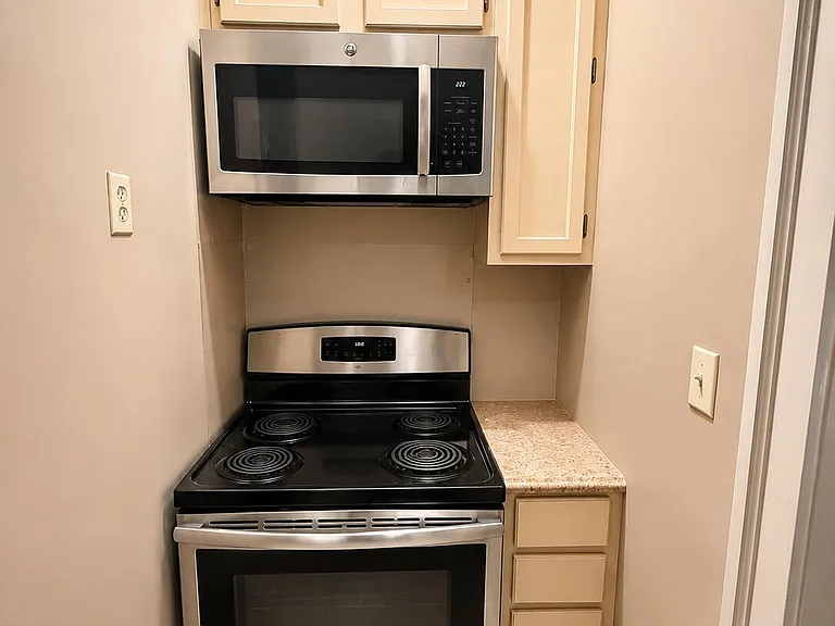 122 S Hanover Ave — Photo 11