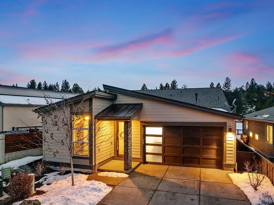 2577 NW Rippling River Ct Bend OR 97703 Zillow