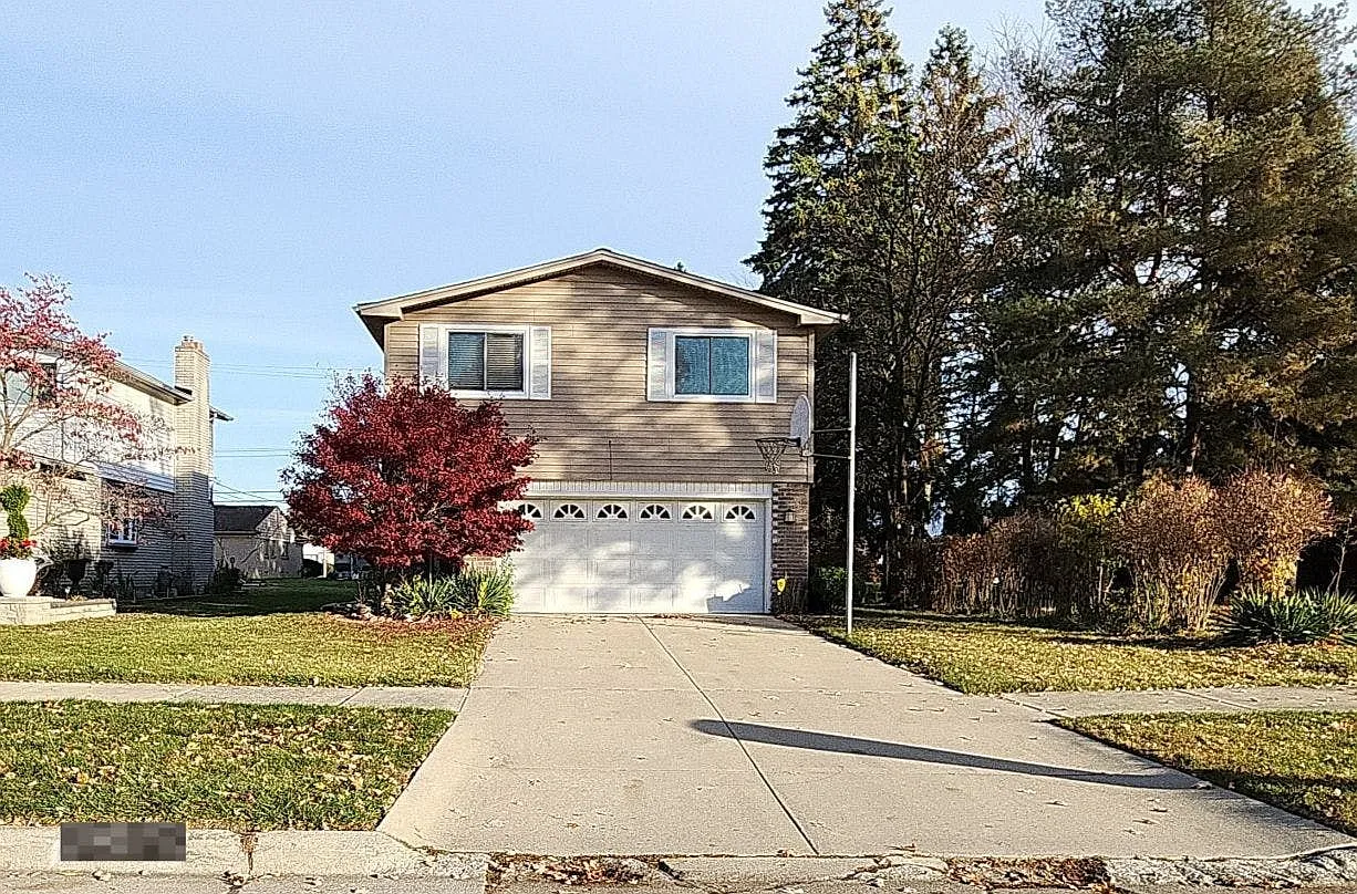 18172 Goldwin Dr photo 1