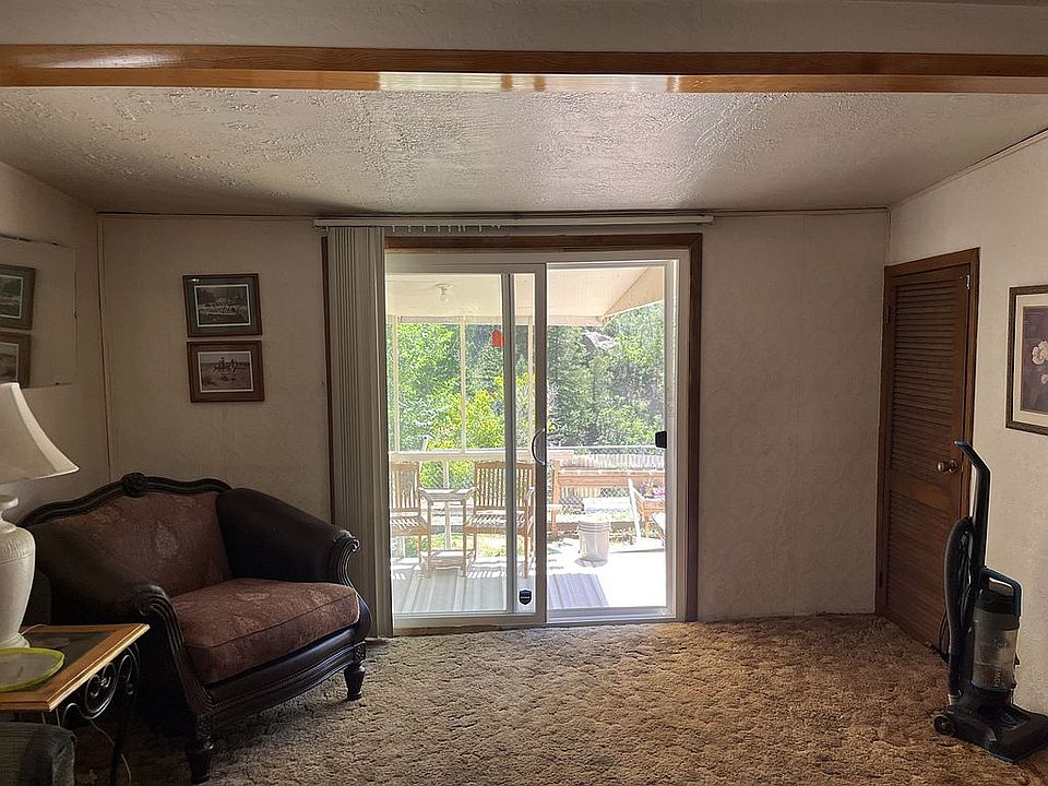 1st image of 292 King Ave