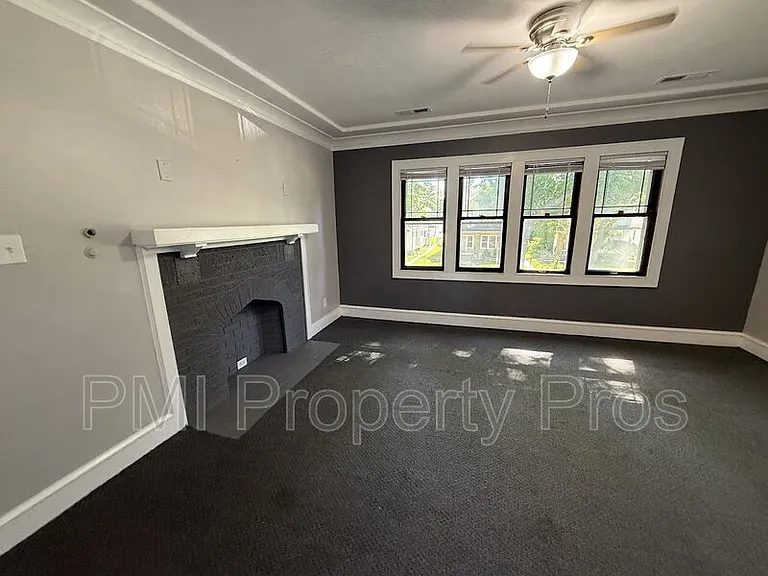 4043 N 24th Pl — Photo 16