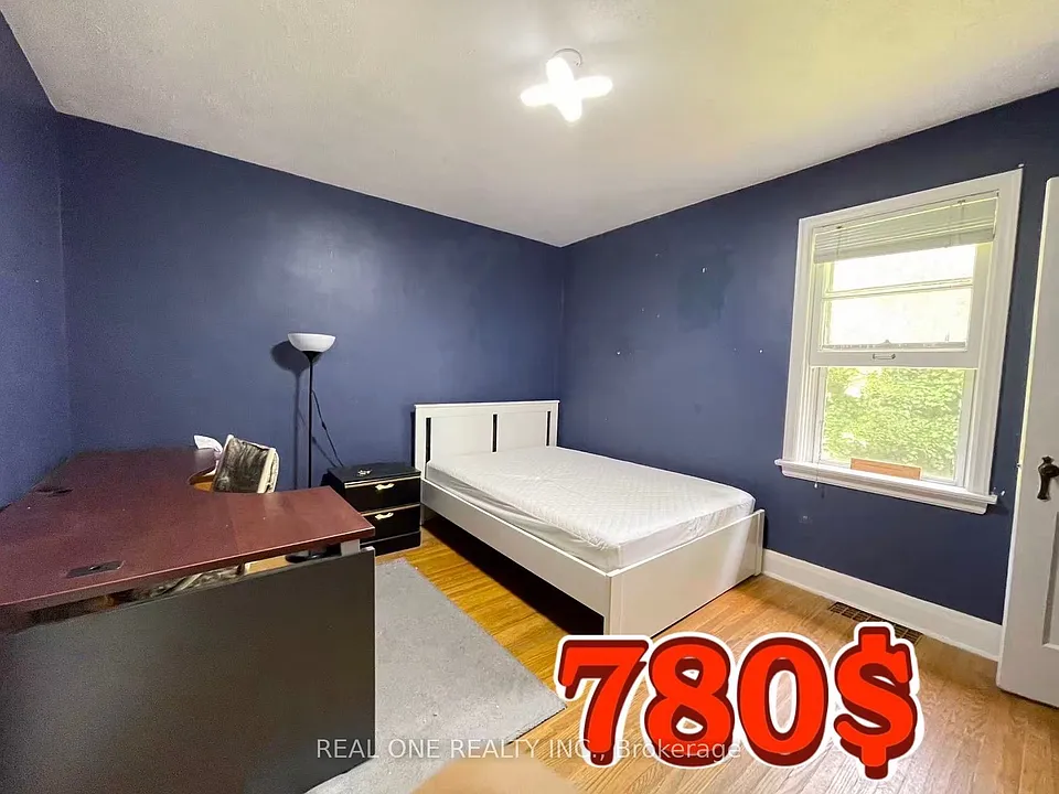 35 Bowman St