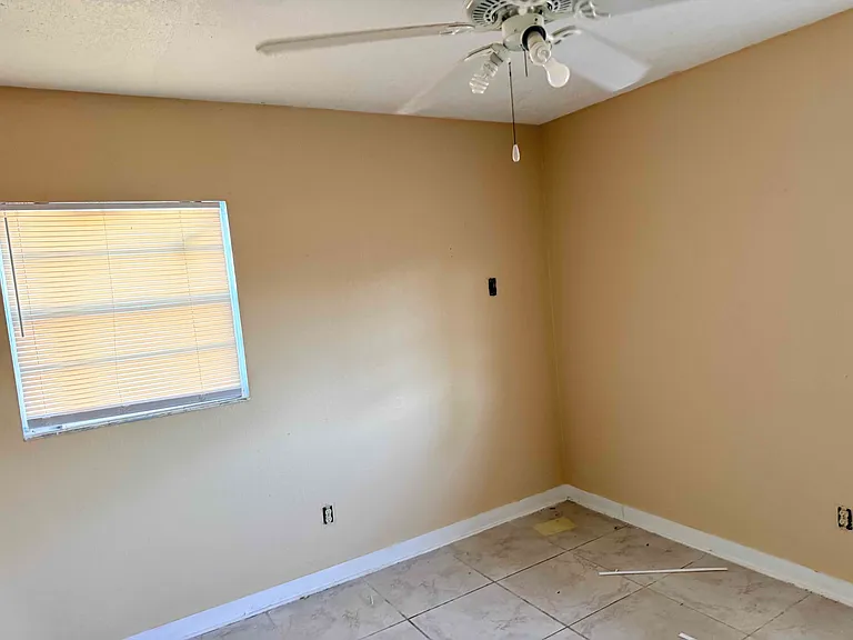 4715 Town N Country Blvd — Photo 6