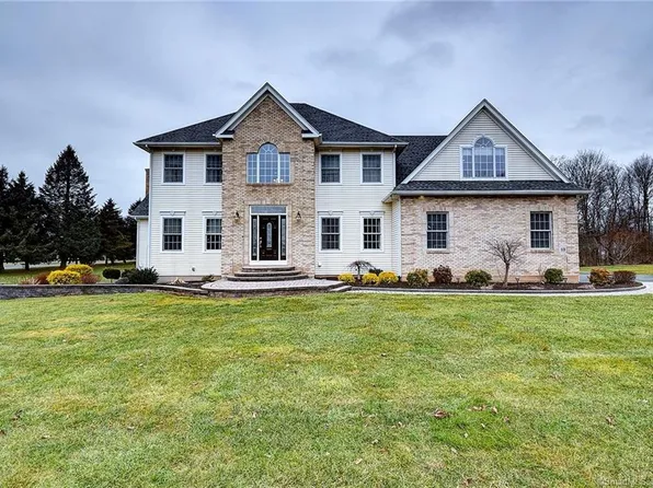 13 Valley View Court, Southington, CT 06489