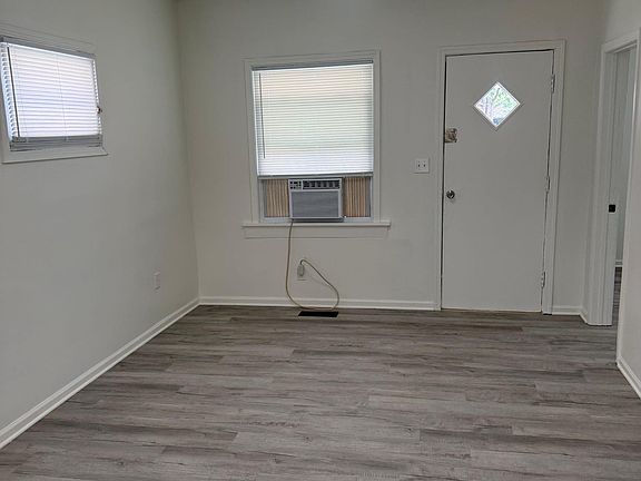 5th image of 866 W 25th St