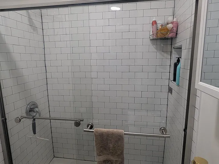 251 S 21st St #1R — Photo 11