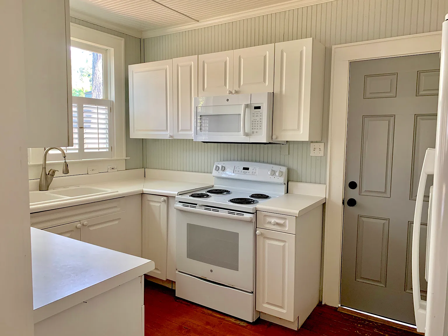 305 Hickory St — Photo 4