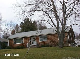 658 Fern St, West Hartford, CT 06107