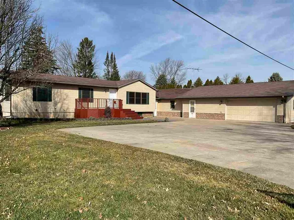 353 10th Ave, Conroy, IA 52220