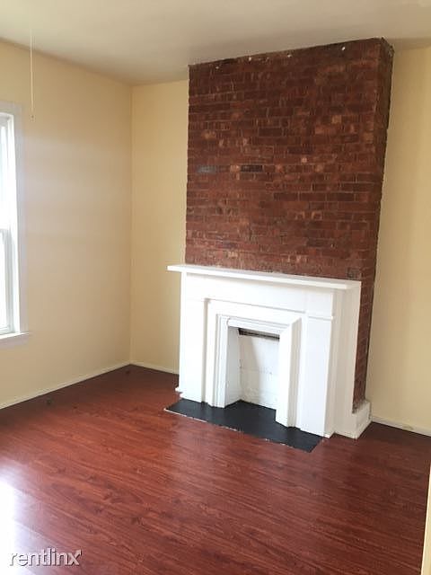 1st image of 22 Rosette St Fl 1