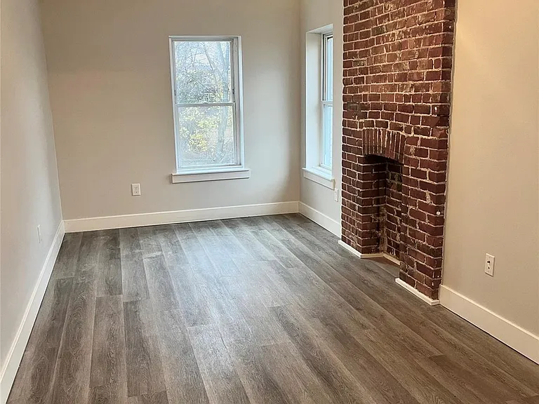 7 S Clinton St #2 — Photo 8