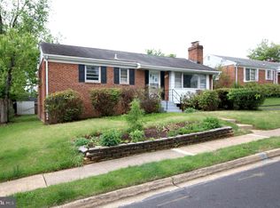 5932 1st St N, Arlington, VA 22203