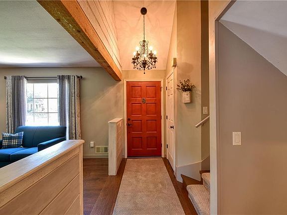 5th image of 3511 NE Kingwood Pl
