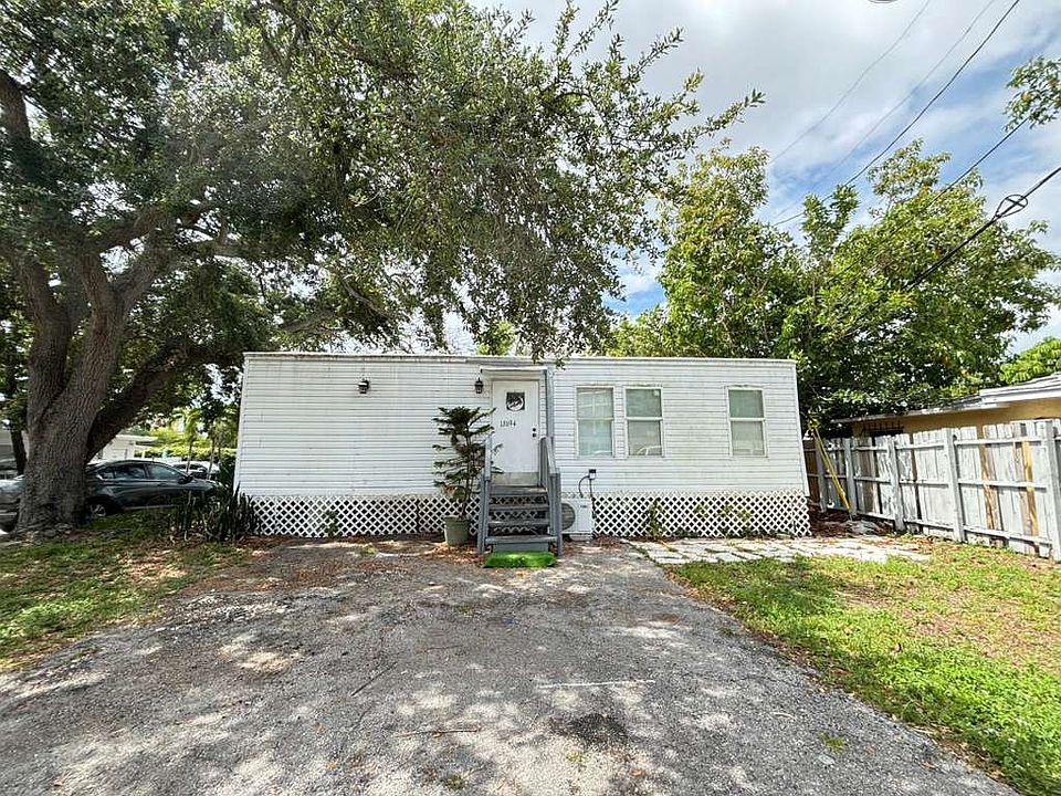 1st image of 13694 NE 20th Ct
