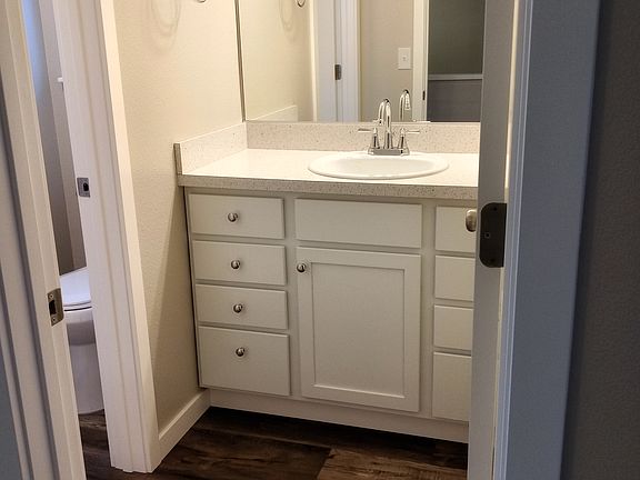 5th image of 540 San Juan Cir #B