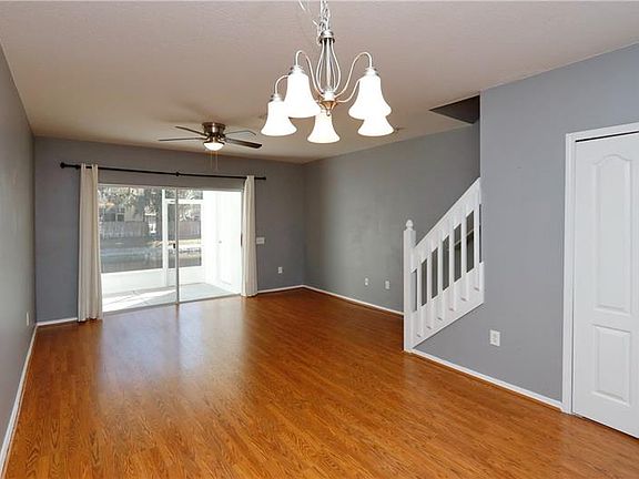 3rd image of 1202 Kennewick Ct