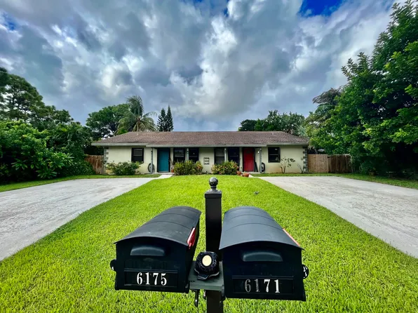 6171 Roger St, Jupiter, FL 33458