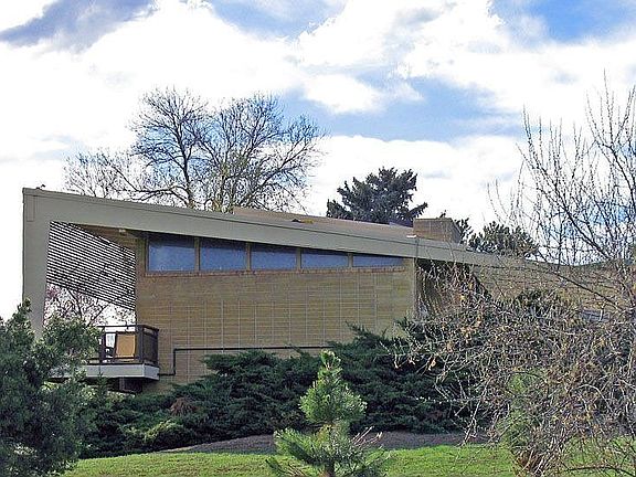 Cummings House by Architect Joseph Lort