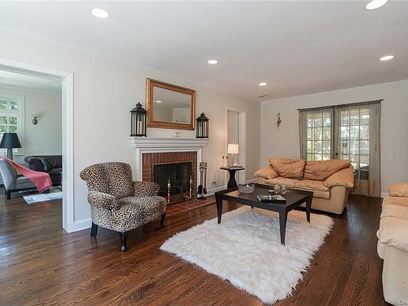 3rd image of 39 Mount Joy Ave